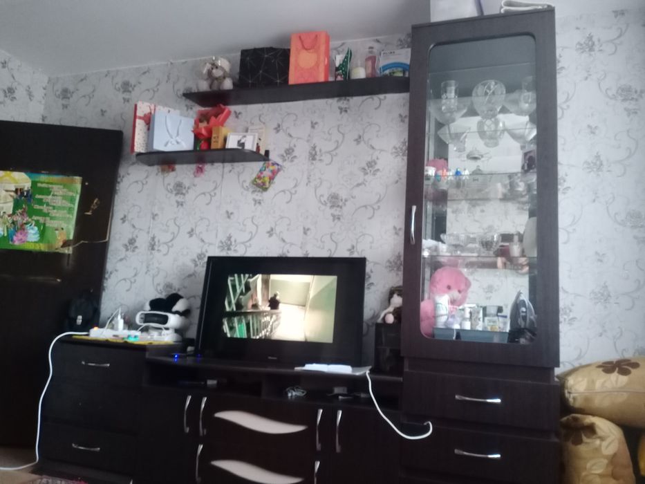 Продам стенку б/у