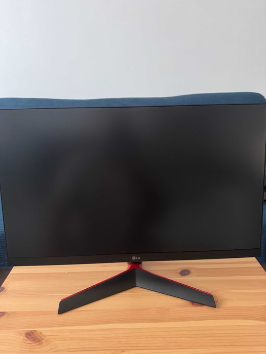 Monitoare Gaming LED IPS LG UltraGear 23.8'', 144Hz, 1ms - IMPECABILE