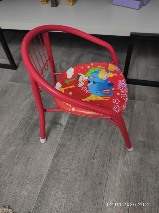Детское кресло-стульчик
