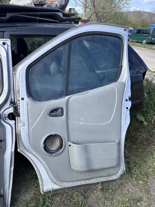 Дясна пасажерска врата за Опел виваро Рено трафик