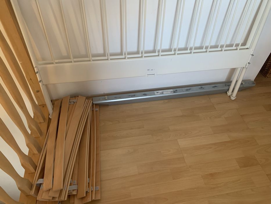 Vand Pat dormitor cu saltea 140/200 cm