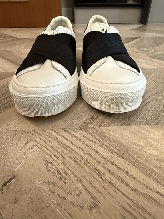 Givenchy City Sport Sneakers