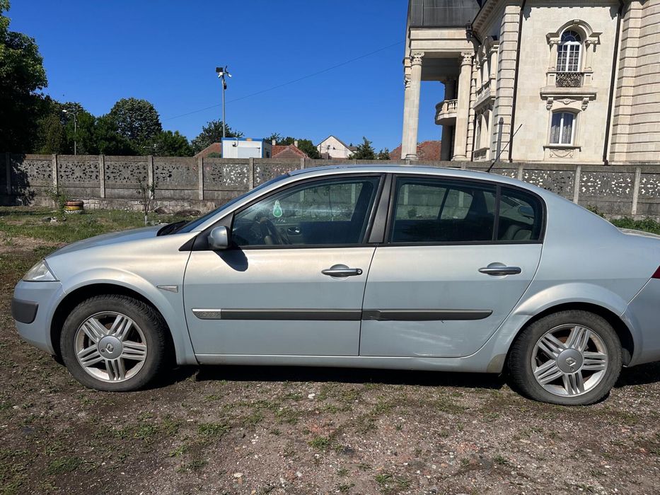 Renault Megane 2 an 2004 Motor 1.6 16V Benzina. 120 000 Km reali