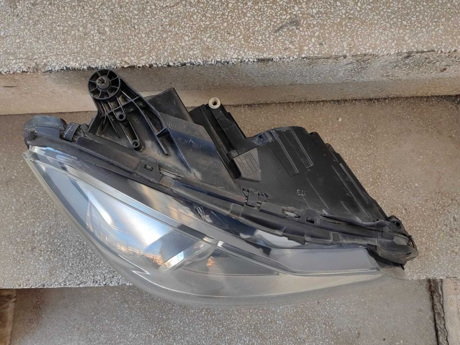 Фарове Mercedes W204 C-Classa Face Bi-Xenon / Фарове Мерцедес W204