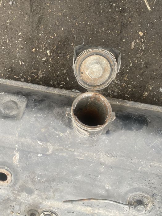 Продам зиловский бак