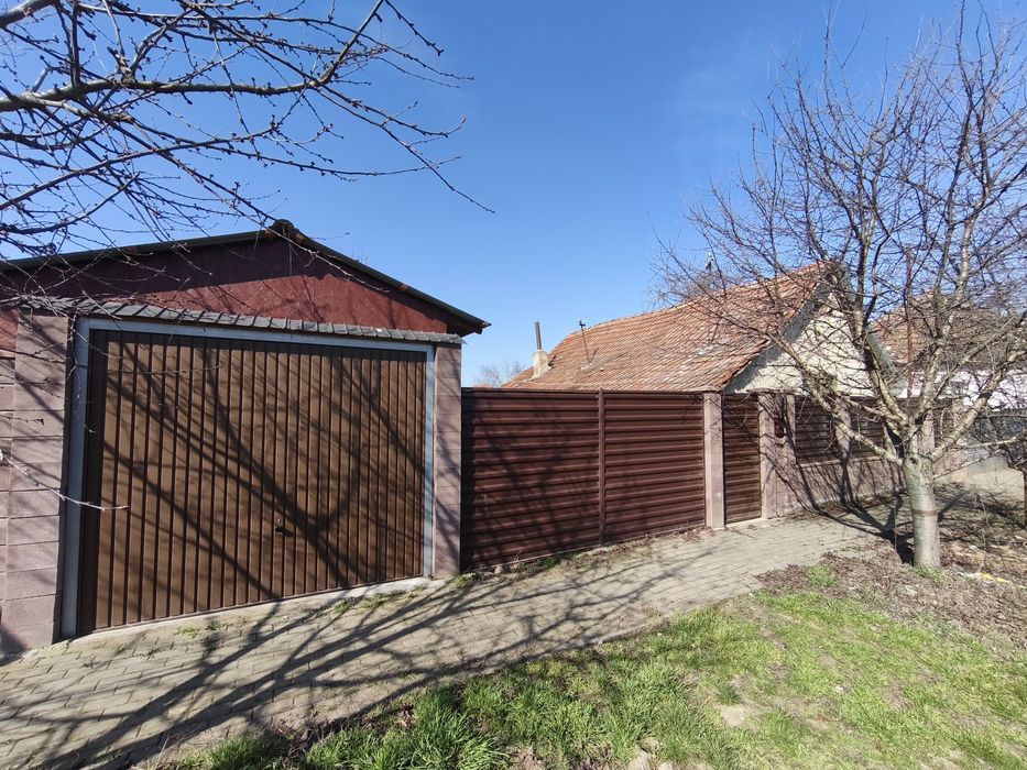 Casa cu teren 1100mp in Curtici locatie linistita