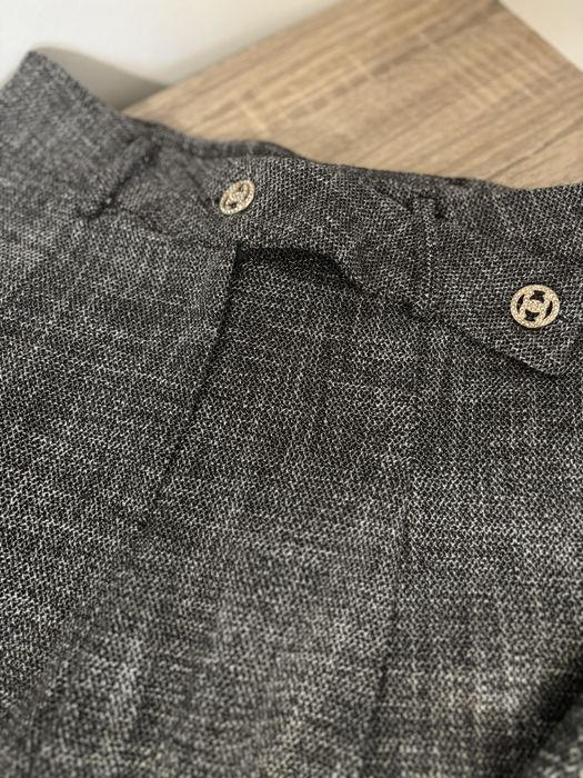 Наличен дамски костюм