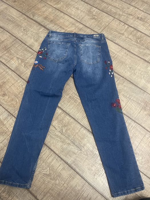 Blugi dama cu imprimeu