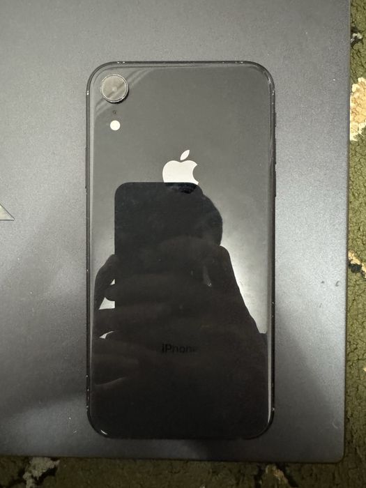 Айфон ХР 64гб