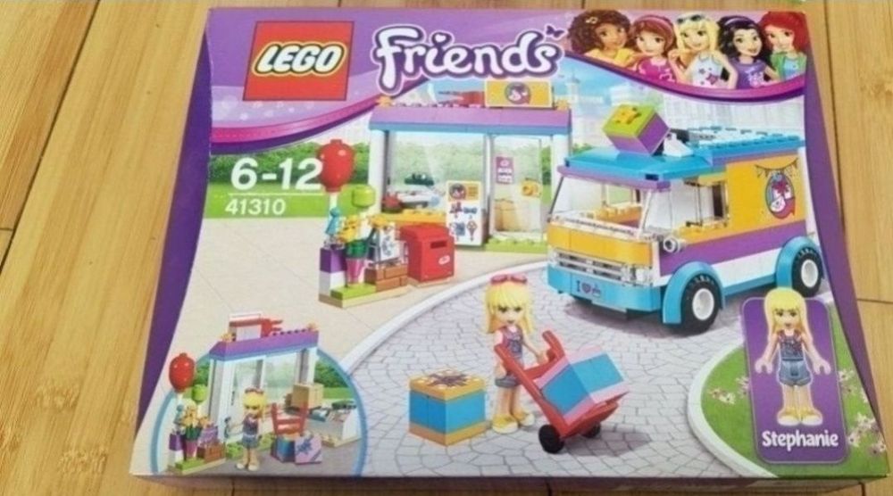 Lego Friends,  Distribuirea cadourilor in Heartlake