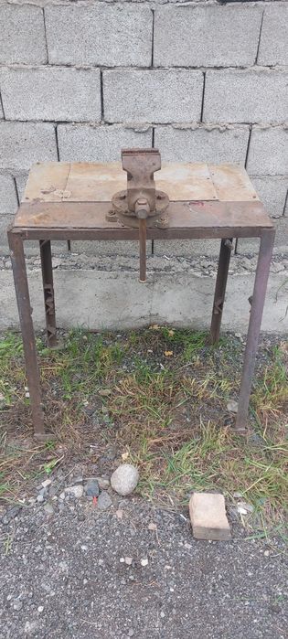 Тиски советский  все работает