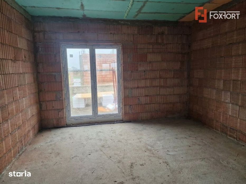 Duplex de vanzare cu 3 camere, zona Bucovat