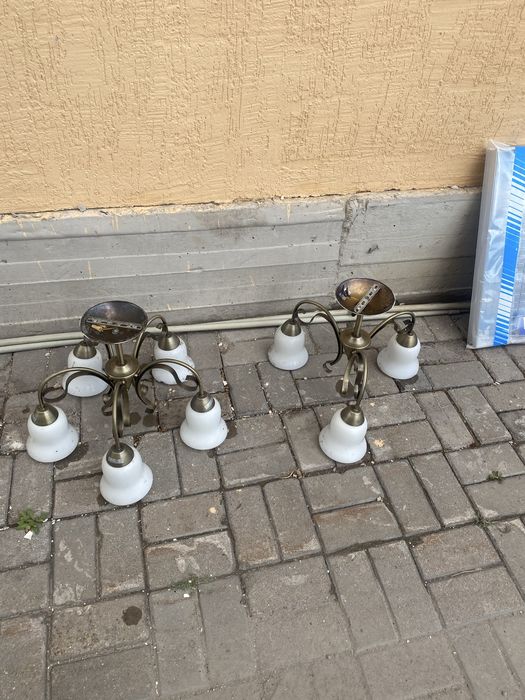 Продам люстры