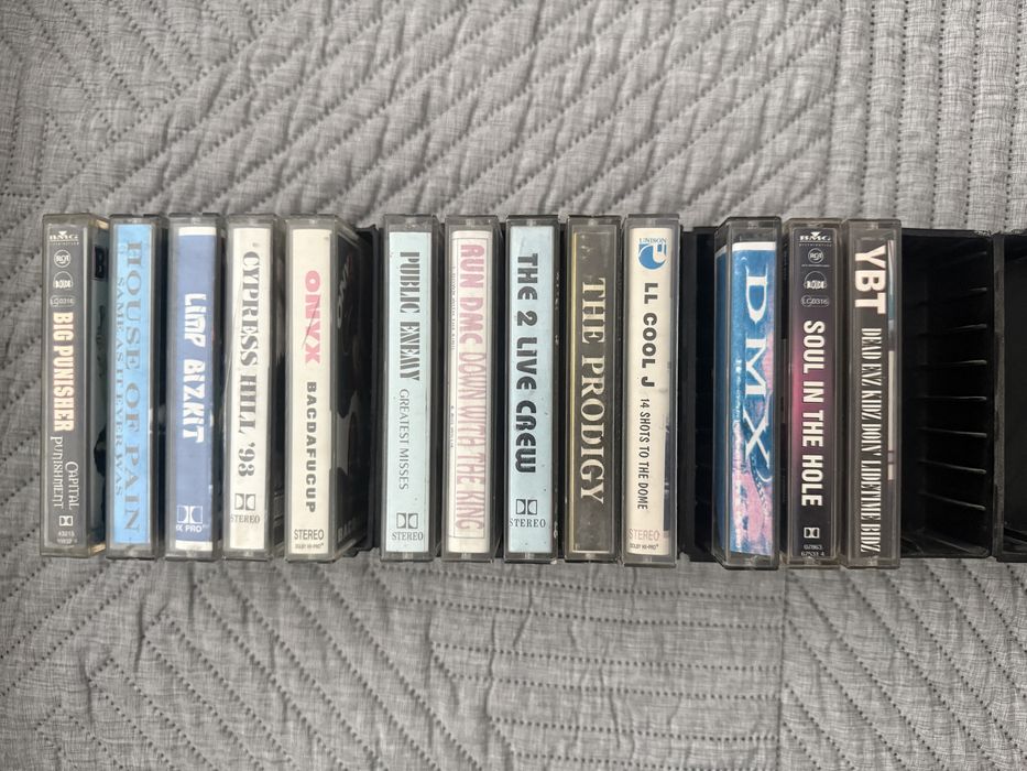 13 оригинални аудио касети