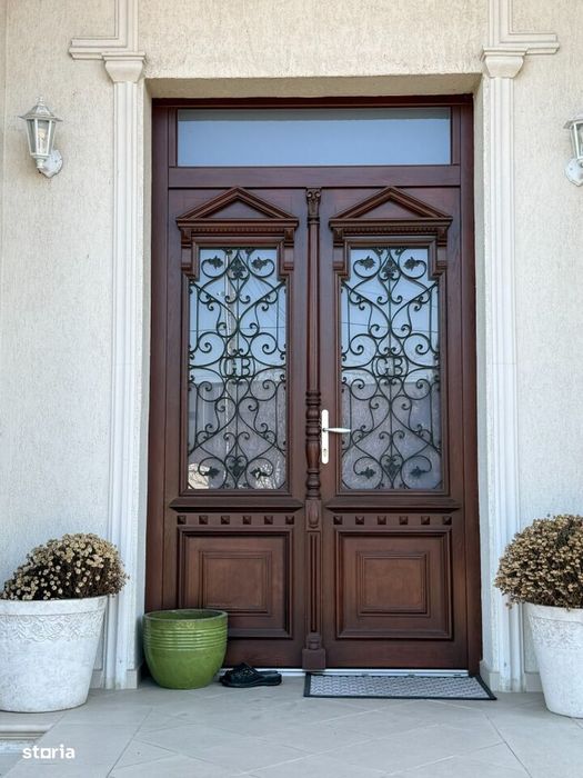 Vilă de Lux Vălenii de Munte - Piscină