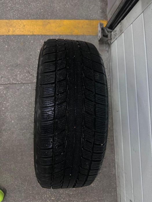 Зимняя резина в отличном состоянии