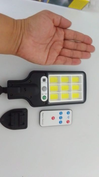 Продам светильник маленький, для улицы