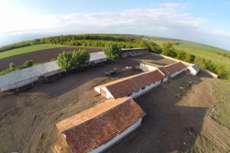 Продава се Промишлена сграда в с. Търновци, Област Силистра - 35000 кв.м за 8 €/кв.м - Снимка #1