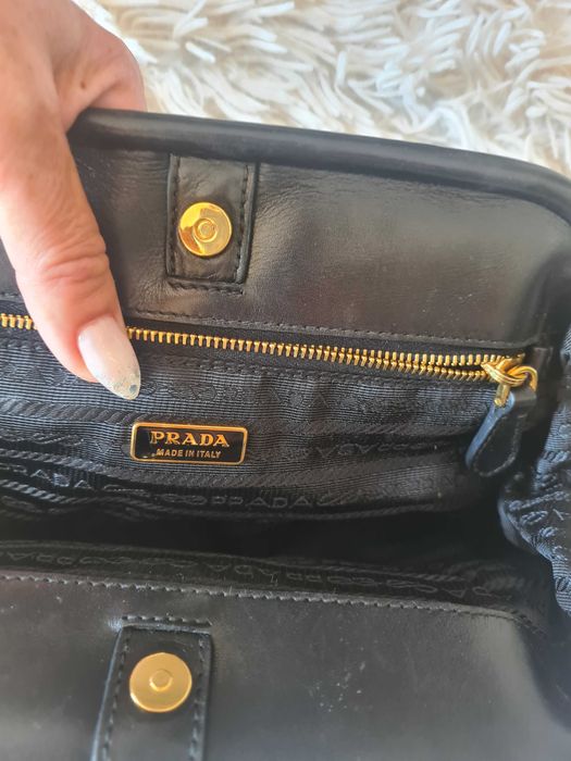 Чанта Prada оригинална