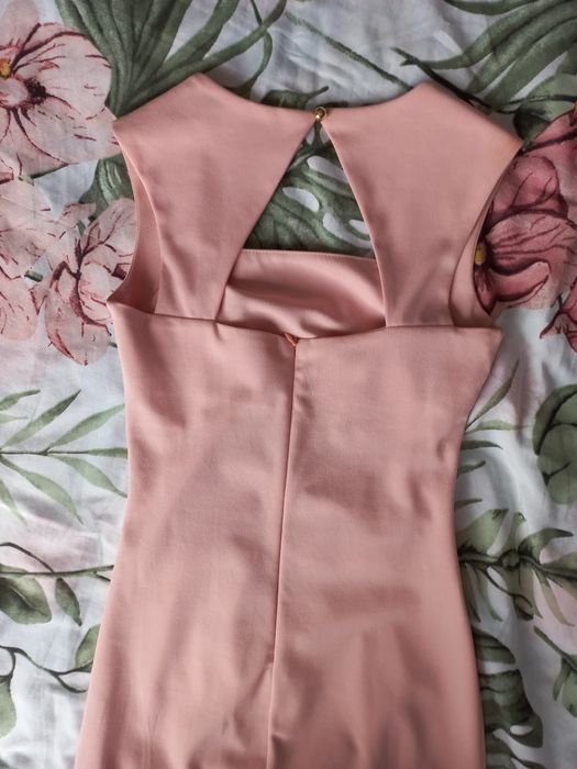 Къса дамска рокля