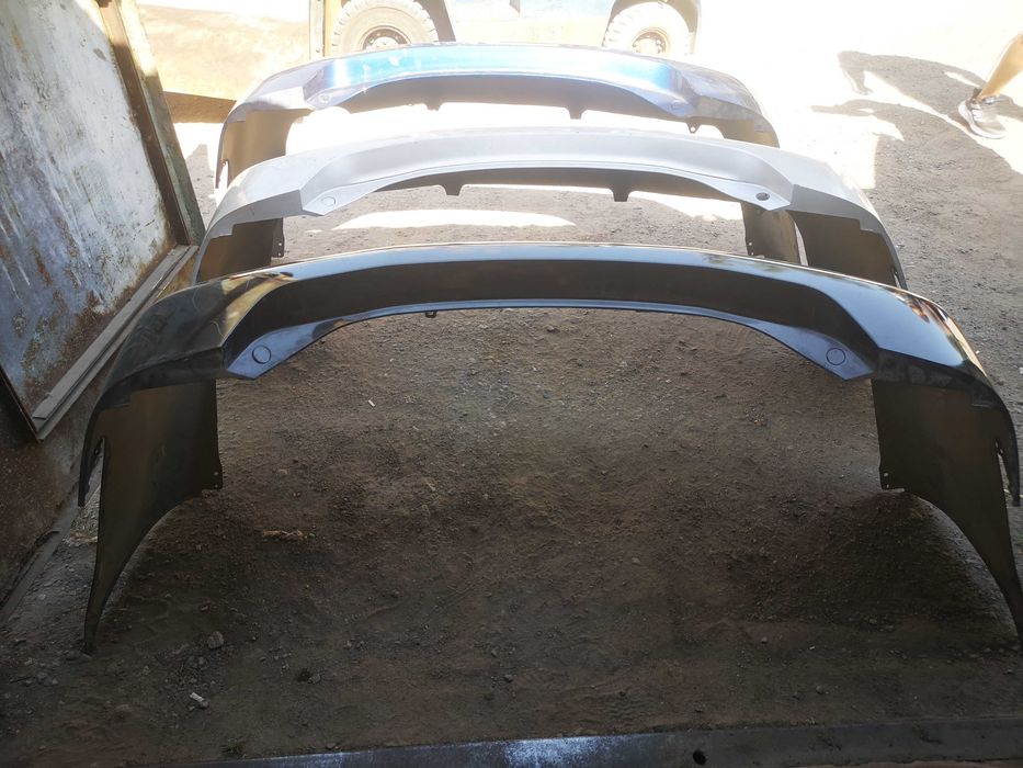 Задний бампер на тойоту камри 40