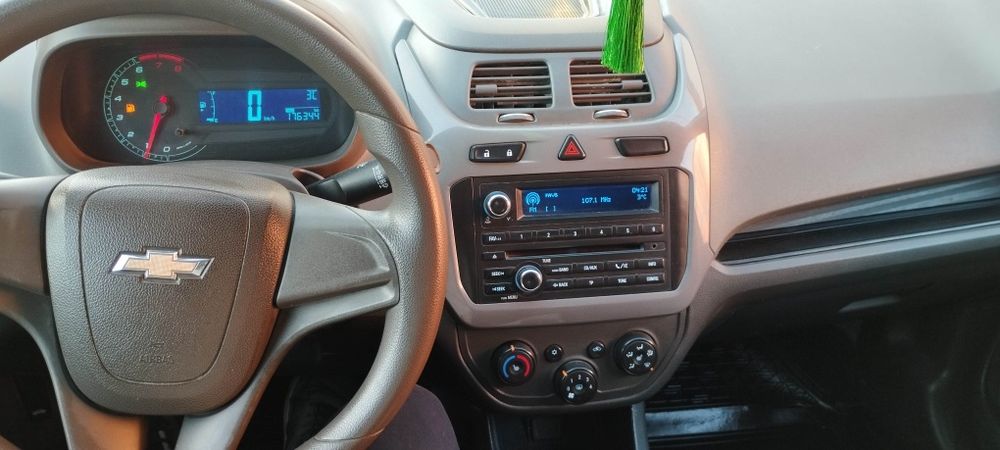 Srochni Cobalt 2014bez kraska yangi metan.176mng prabeg toza