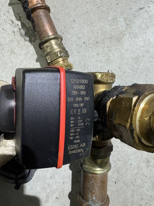 Vana cu trei căi ESBE cu servomotor 8 bucati