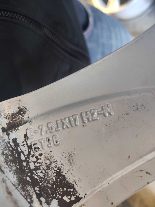 4бр.алуминиева джанта 17цола за Audi 5x112