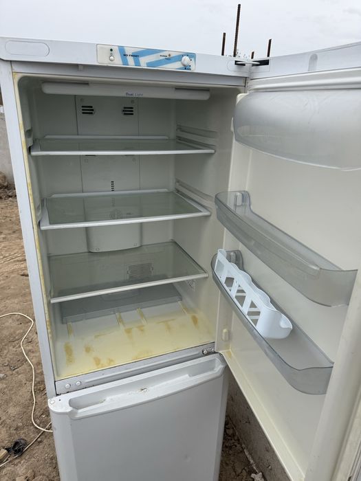 Холодильник на запчасть
