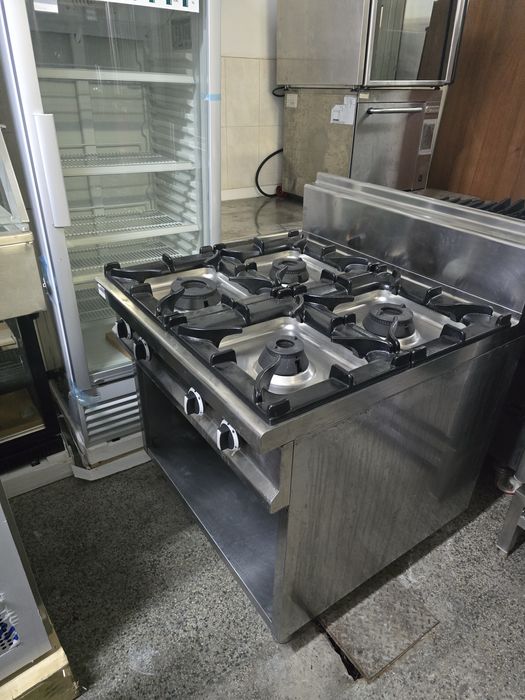 Хладилна маса  3врати,с гранит 2700лв