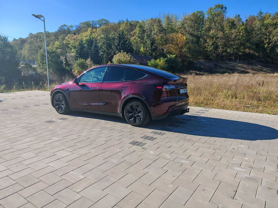 Tesla Model Y Long Range AWD | 2024 | 37.905 km | HW4 | Midnight Cherry Red
