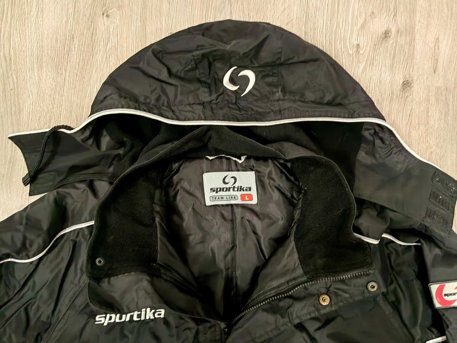 Sportika, ново мъжко яке, размер L, цена 26 евро