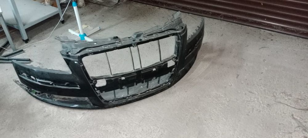Продам бампер audi a8 d3