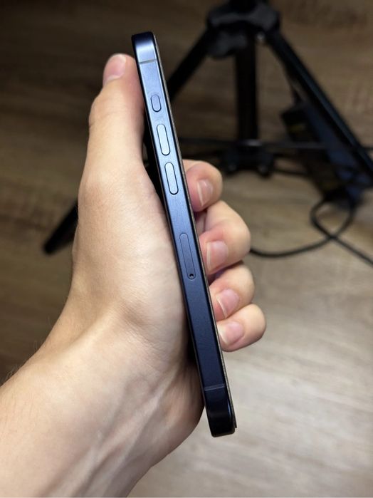 iphone 15 pro в идеальном состояний