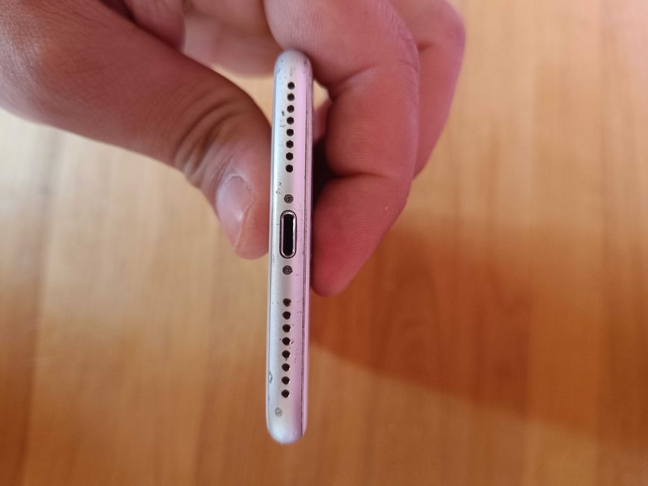 iPhone 8 plus 64