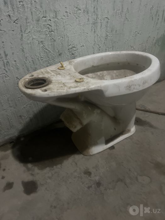 Unitaz chugunniy srochniy sotiladi