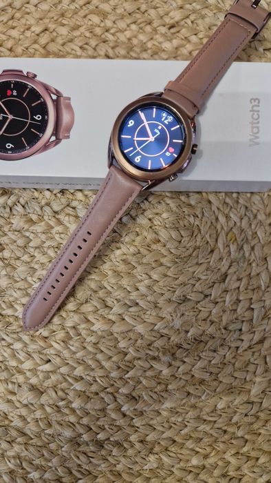 Samsung Galaxy Watch 3, 41mm. Дамски смарт часовник.