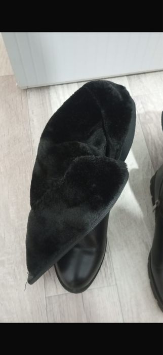 Продам женские зимние сапоги