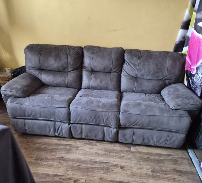 Електрически диван