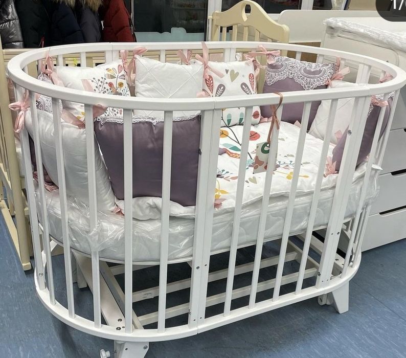 Продам детскую кроватку трансформер 8/1, с маятником