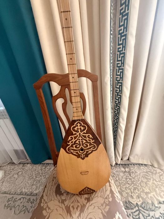 Добыра б/у. Сатылады