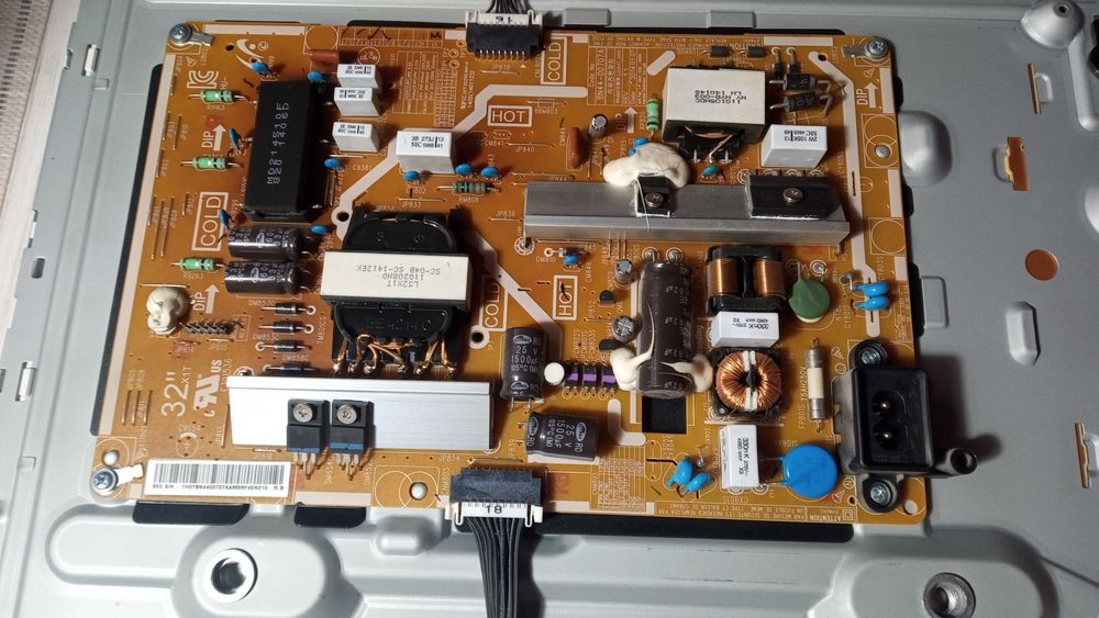 Vand componente TV Samsung UE32"H6200AW