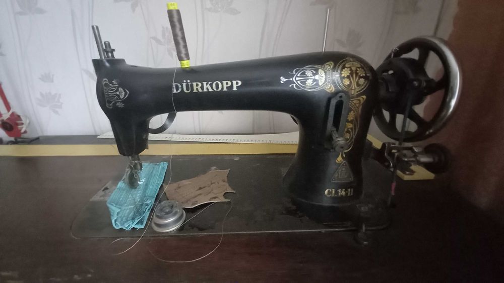 Обущарска / сарашка шевна машина Durkopp CL 14-11
