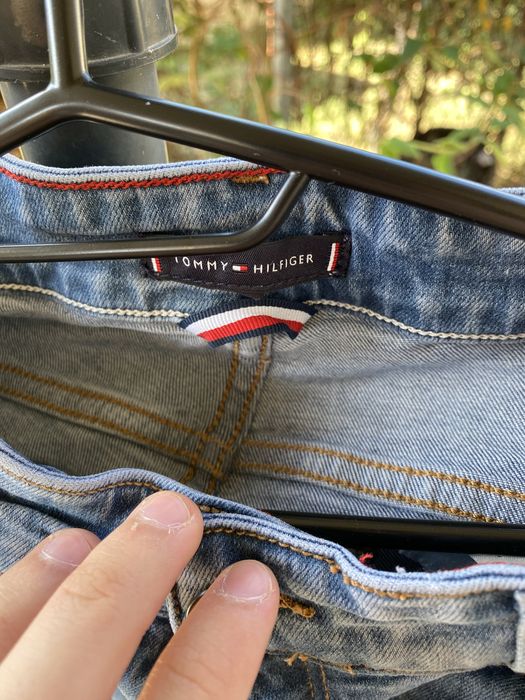 Vand Pantaloni Tommy + Replay