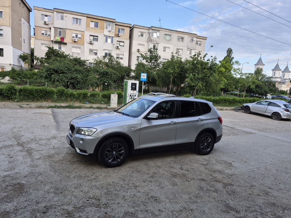 BMW X3 F25  2011