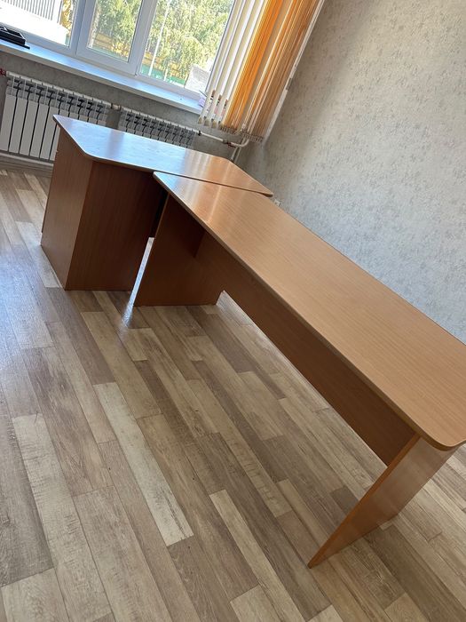 Продам стол за 30тыс