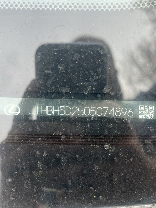 Lexus IS 300h -42000 km