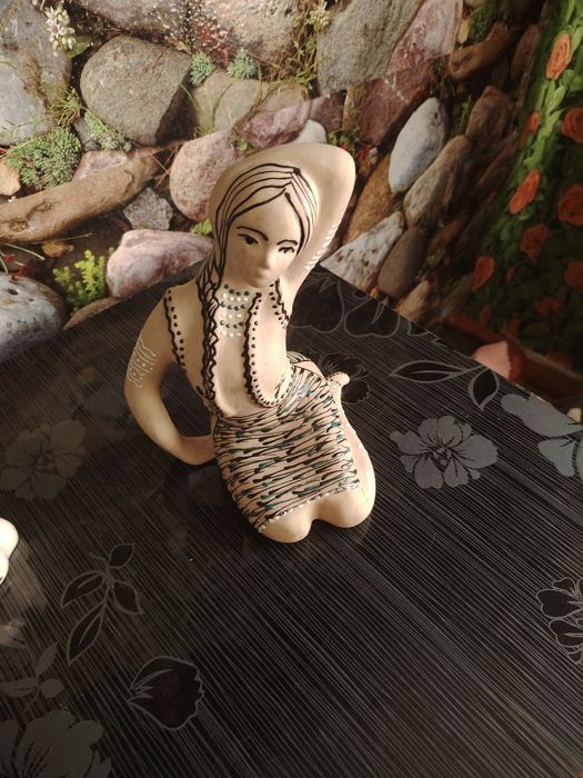 Продам статуэтку