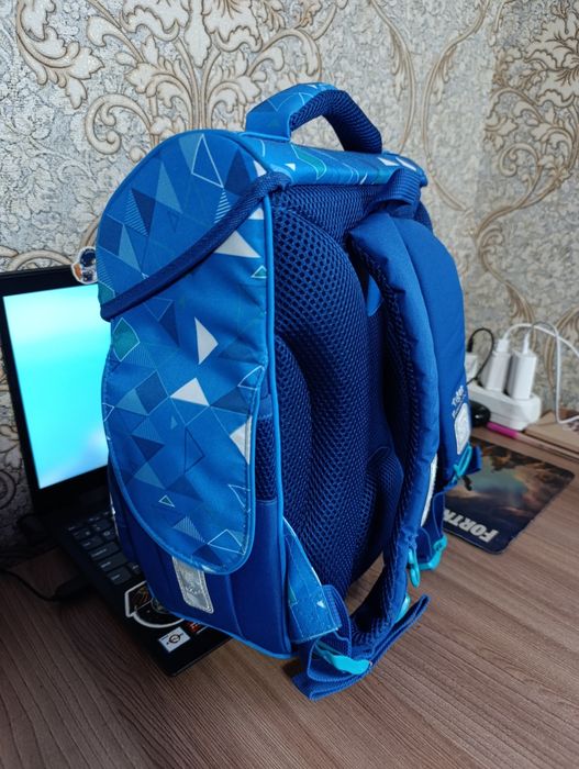 Школьный рюкзак 1-4 кл