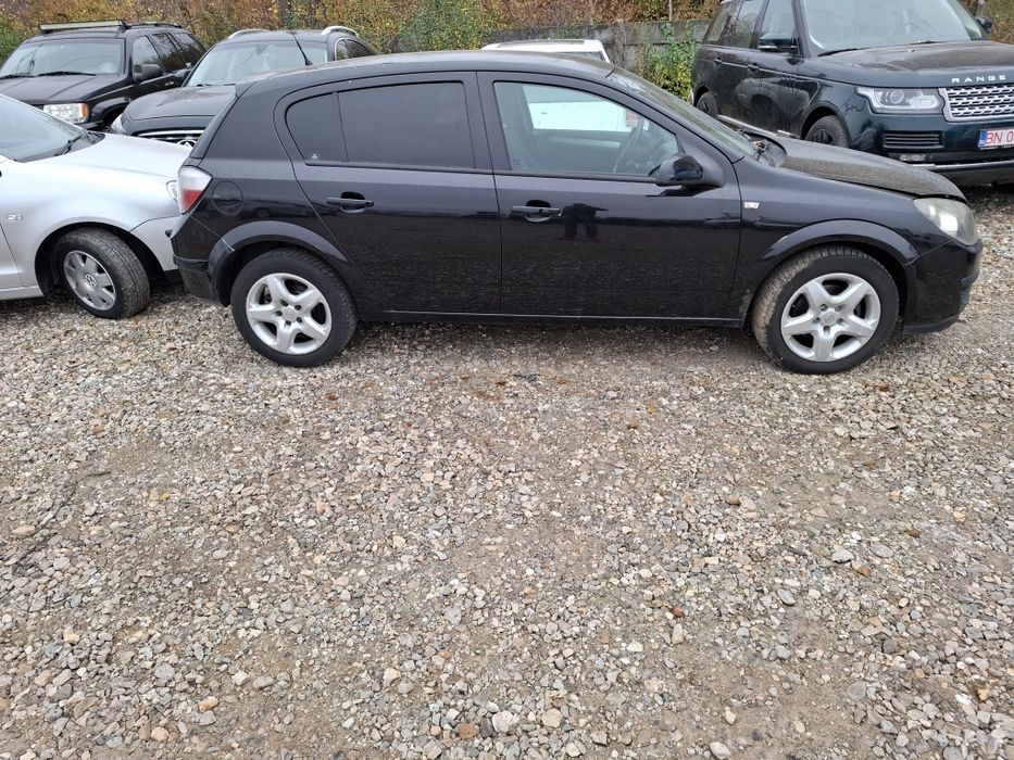 Dezmembrez Opel astra h 1.7dti si 1.3cdti/capota astra h/bara fata ast